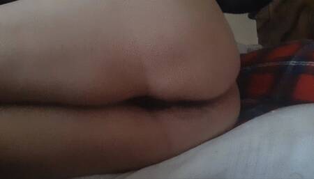 THE SMELL OF ASSHOLE ON FINGERS