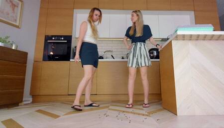 Helena And Weronika - Unexpected Invasion - 4096x2304 - 4K