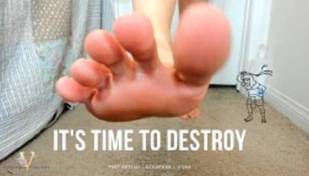 Giantess Attacks and Devours Villagers!