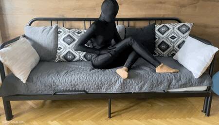 ZENTAI TICKLING CHLOE GETS HER REVENGE (PART 2) - MOV Mobile Version