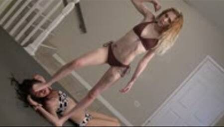 Marsha vs Scarlett: First to Five