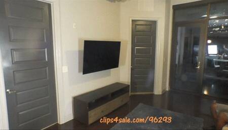 OkToeBerfest Presents: Smell & admire our long beer maid soles - HD