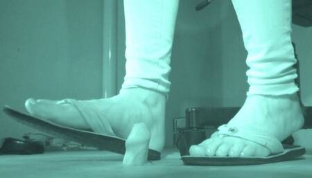 Flat shoes, flat cock - Tanja plays with it under her worn out flip-flops - Cam 1
