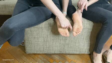 DOUBLE TICKLING SMALL FEET - MP4 HD
