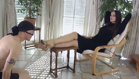 TheHumiliatedFootslave (WMV)