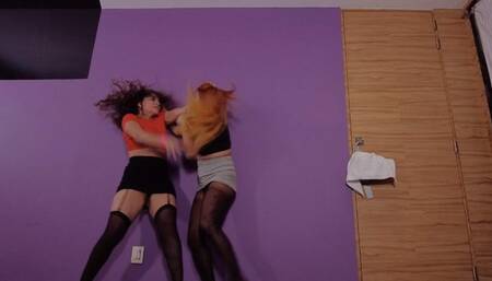 Valentina Saxx vs Miranda