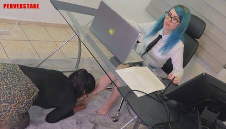 Fetish Secretary obsessed with Manager's Feet (Custom) MP4
