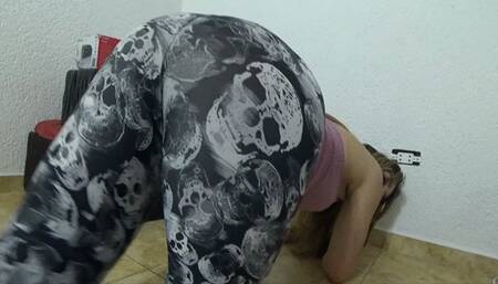 FART ALL DAY LONG PART 3 BY SCARLET WHITE AND DANIEL SANTIAGO (CAM BY RENAN) FULL HD