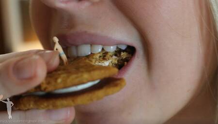 Zaurus Unaware Shrunk Sneaker And Vore