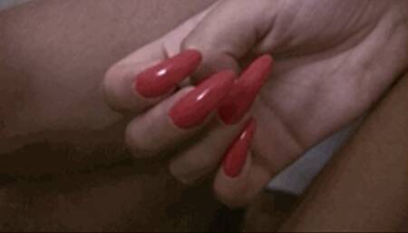 11Aug2020_rednails_fuss_play