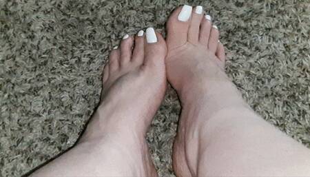 Super slow mo toe wiggling