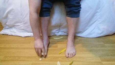 Sexual male feet-Banana instincts