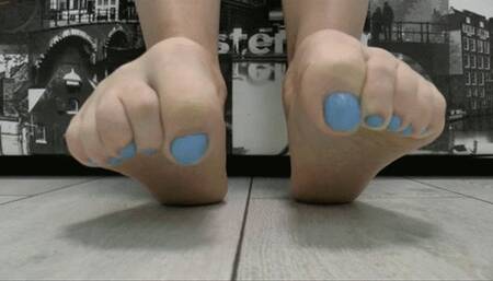 Hard toe curls, as hard as you can curl  MP4 FULL HD 1080p
