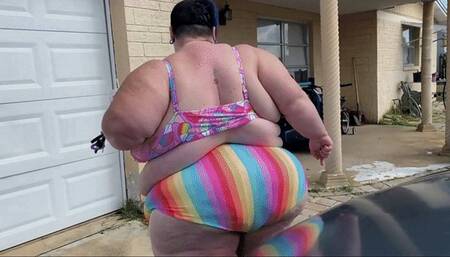 Crushing A 500 Lb Capacity Shower Chair *WMV*