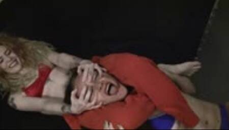 Marsha vs Scarlett: Help!