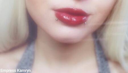 A Slave to My Lips        1080p mp4