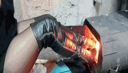 Enjoy the all-consuming fire! MP4(1280x720)FHD