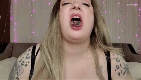 Pussy Smothered by Vore BBW Giantess *HD