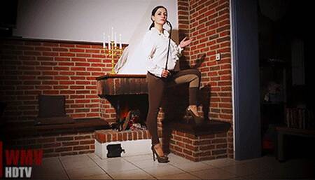 Elegant Riding Mistress (HDTVWMV) – Amira