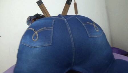 GIANT AND AMAZING EBONY BBW FARTING WET ON JEANS PANTS PART 2 BY THAMMY BBW (CAM BY RENAN) FULL HD