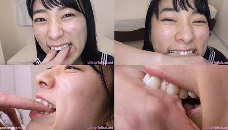 Satomi - Biting by Japanese cute girl part1 bite-150-1 - wmv