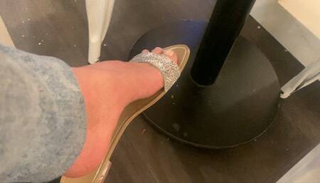 Low sandals with strip on the toes Parte 3