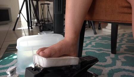 Pedal Pumpin Footjob Cumshot