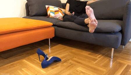 BAREFOOT BASTINADO WITH A WHIP - MOV HD