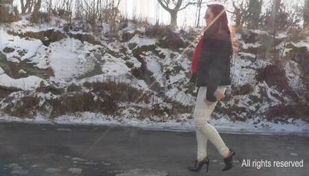 Lady Loretta PV 544 In Traffic Part 1 HD