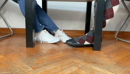 2 HOT STUDENTS FOOTSIE PLAY UNDER SCHOOL DESK - MP4 HD
