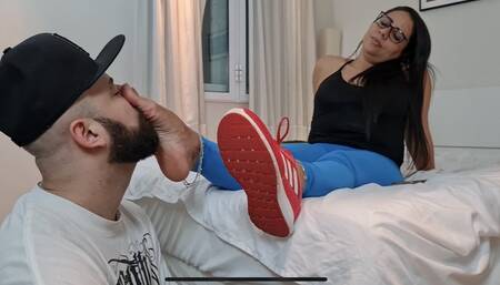 Goddess Kiffa - Foot Worship After Gym
