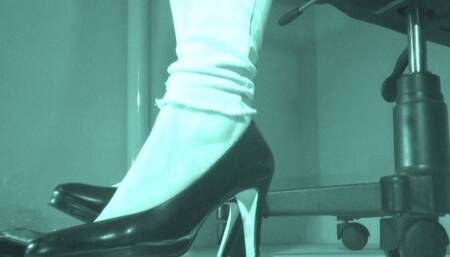 Great cumshot under Tanja's Buffalo highheels - Cam 1