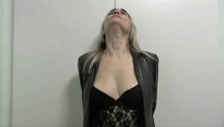 Neck up, loud cartoony gulping MP4 HD 720p