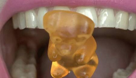 They never stand a chance between your sharp serrated incisors MP4 HD 720p