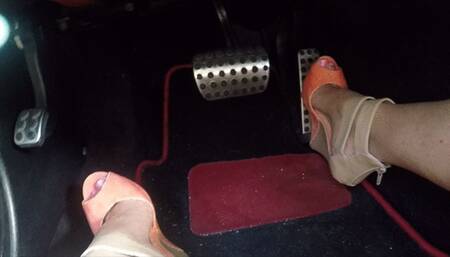 Extreme high Coral platform wedges excessive pumping PEDAL PUMPING