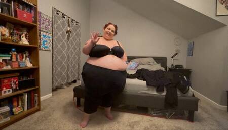 Celia Tries on Some New Clothes - MP4