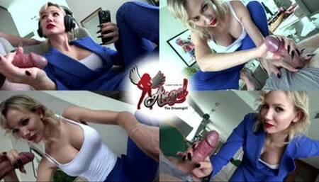 Elated by my touch or my cleavage *4k