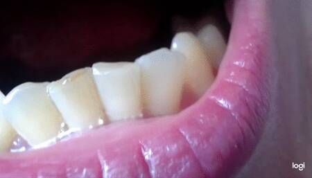 5 minutes of my teeth down side in close up mp4