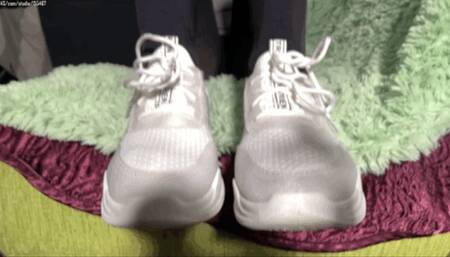 b74 The princess kicks the slave's face, laughs at the slave and makes him lick sneakers