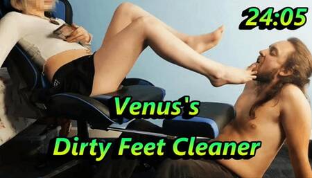 Venus's Dirty Feet Cleaner - 19 year old foot worship - MOV