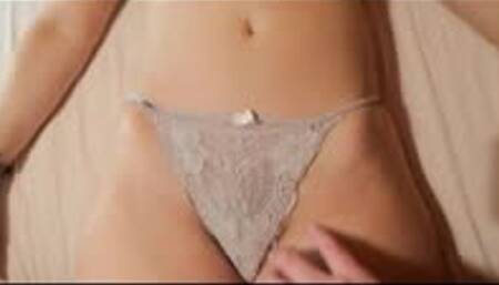 Massage and tickle the Milf's belly and make her cum (mobile)