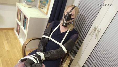 LAURA CHAIRTIED IN BOOTS & SHOEGAGGED