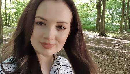 Open leg outdoor wetting peeing