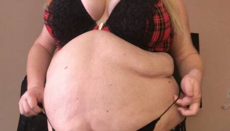 Fatty ripped her skirt, Oh no!