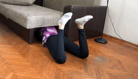 TICKLING ROOMMATE STUCK UNDER A BED - MOV HD