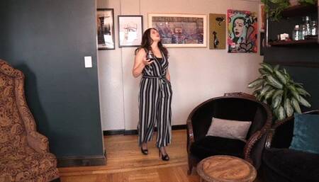 KAT'S SORE FEET - Foot Fetish, Office feet, sore feet, foot rubbing, nylon feet - MP4