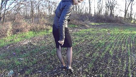 Muddy track walk on high heels (heels get stuck in mud) S