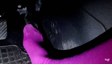 Pedal pumping in pinktights mp4