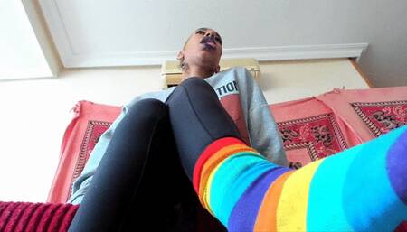 Worship my Giant feet with your tiny body