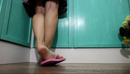 Sweet feet of your girlfriend in flip flops AVI